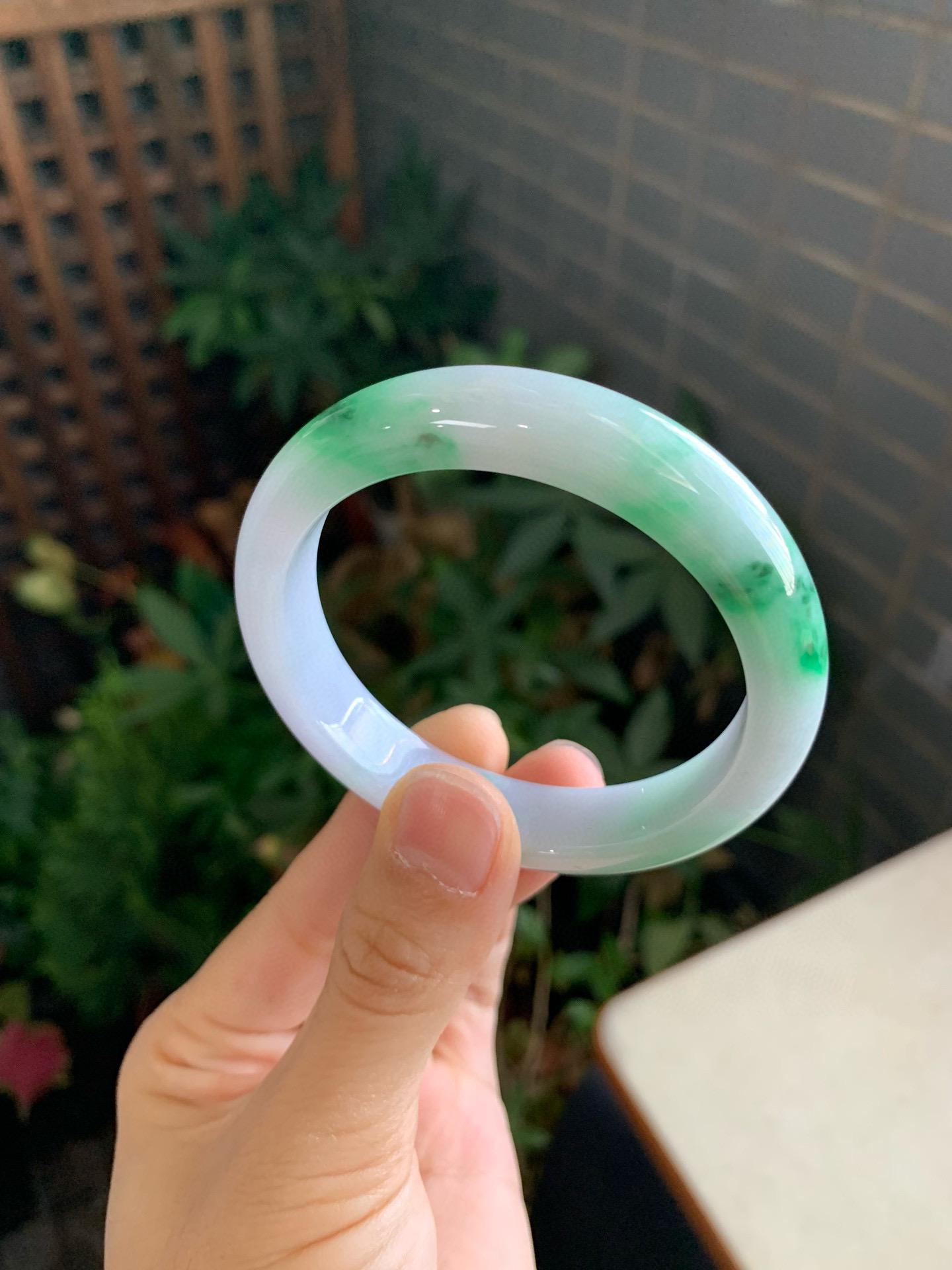 54圈口缅甸天然A货翡翠冰飘绿正圈手镯肉质细腻冰透带证书