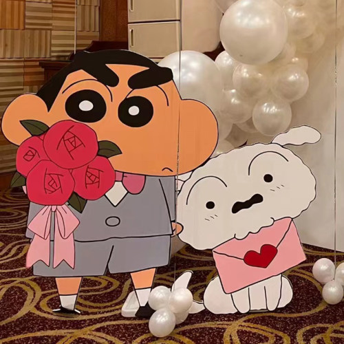 家有喜事kt板蜡笔小新求婚布置