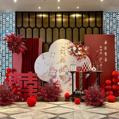 2025新中式网红订婚宴布置装饰kt板场景摆件台高级背景用品全套餐