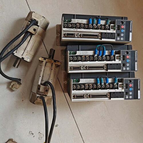 议价松下伺服驱动器MSDA043A1A，原装正品，拆机件，成色还议价