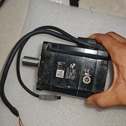 议价安川伺服电机SGM7J-08A7C6S，马达功率为750W，议价