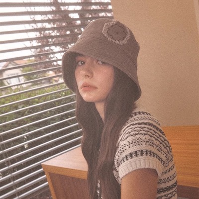 ELKEBLOEMFLOWERPATCH