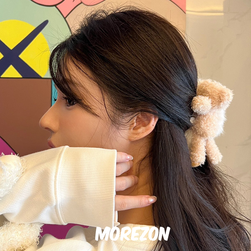 MOREZON【13DE MARZO】24新款小众潮人甜美可爱毛绒玩偶鲨鱼夹女