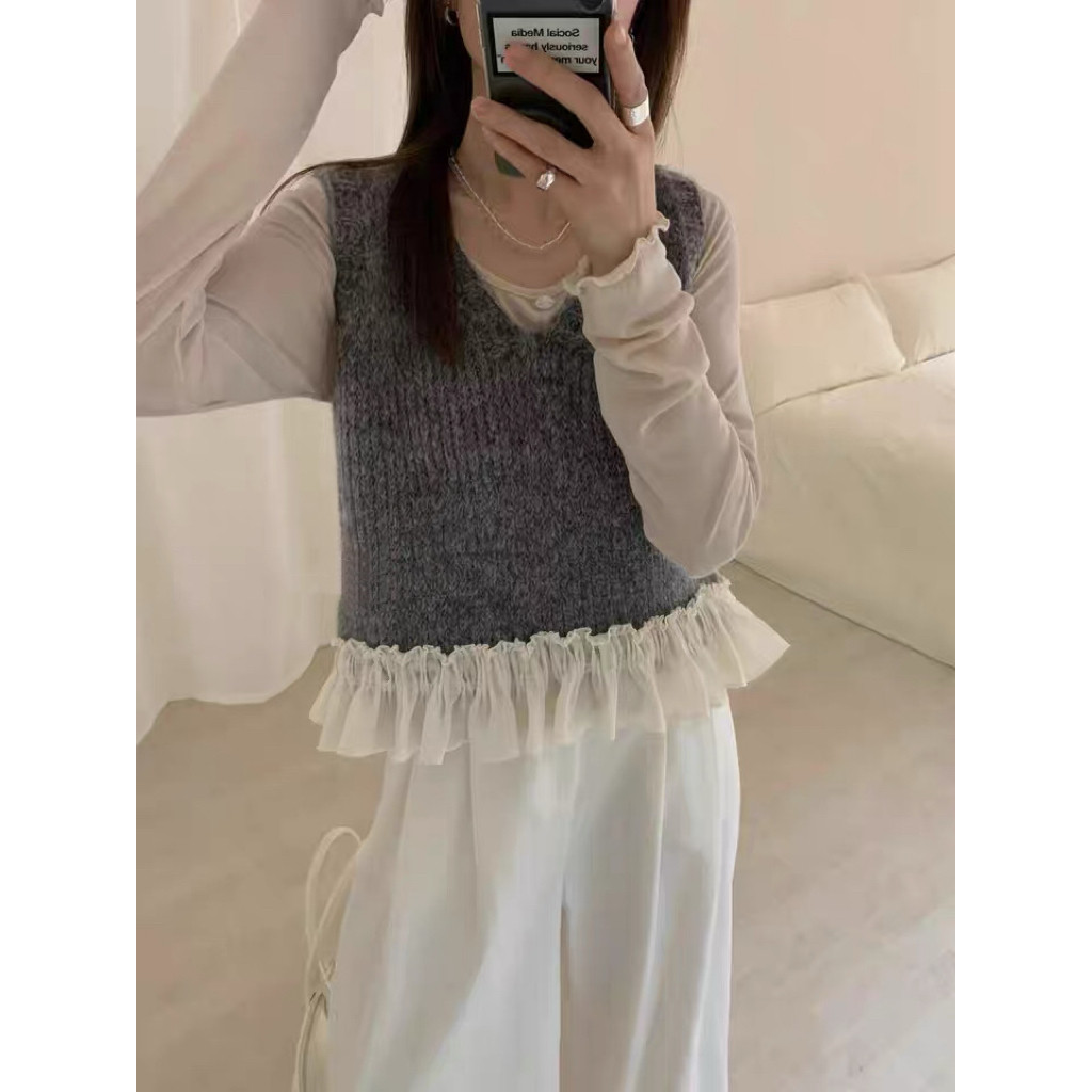 韩系拼接下摆荷叶花边马甲毛衣女时尚V领纯色显瘦针织衫无袖背心