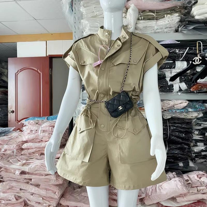地球店百搭收腰卡其色工装连体裤