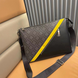 街头潮流真皮男士单肩包休闲小怪兽斜挎包撞色横款背包恶魔邮差包