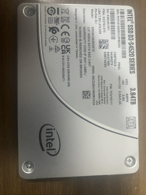 英特尔S4520 3.84T SATA TLC颗粒企业级固态硬盘 全新 2.5寸