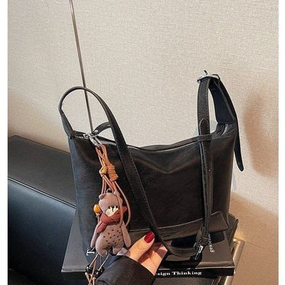 精湛工艺造就精致女包只为您