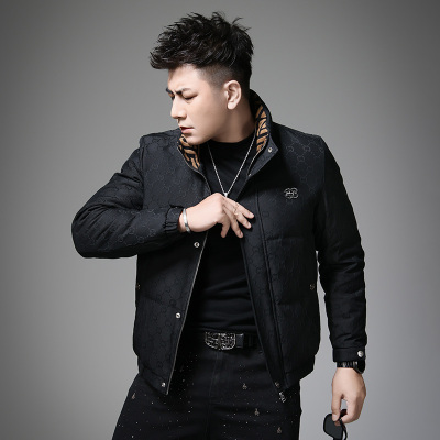 新款冬季潮流男士加厚保暖羽绒服