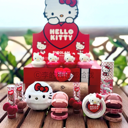 萌萌～SHEGLAM二代Hello Kitty情人节限定腮红粉扑口红唇膏唇颊