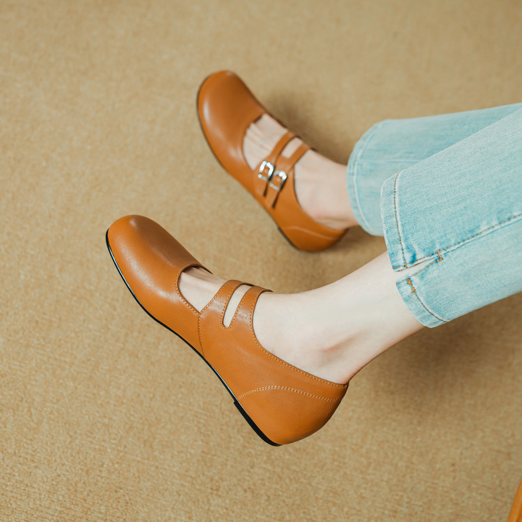 新款里外全皮简约皮带扣单鞋