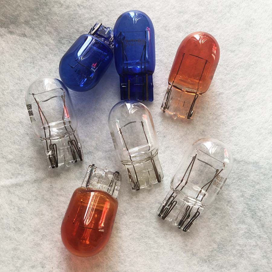 12VT20双丝大插泡超白光