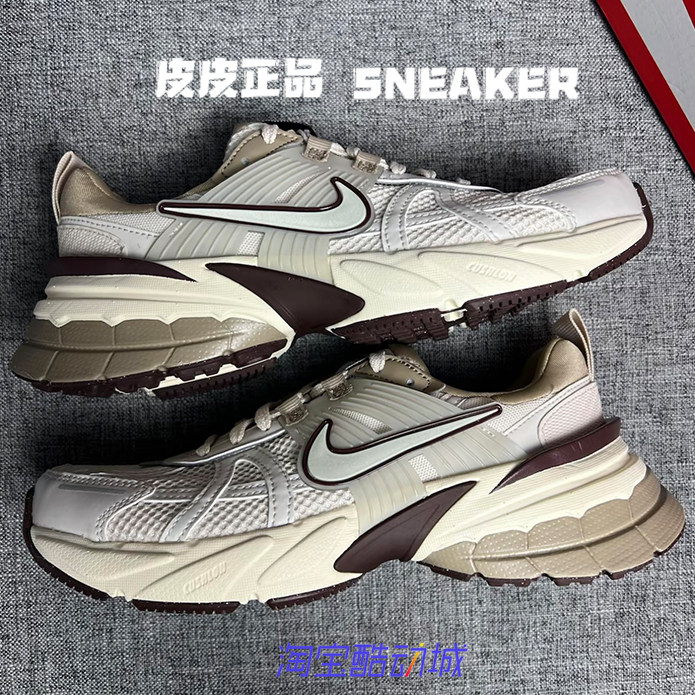 耐克NikeV2K灰白低帮女子跑步鞋