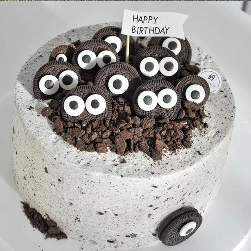 网红小眼睛蛋糕装饰摆件