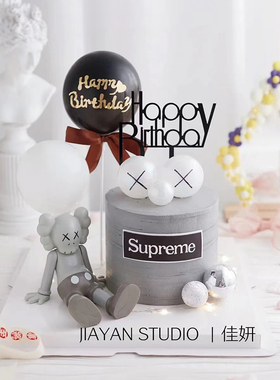 网红考斯蛋糕装饰摆件XX眼摇头公仔kaws潮流男孩男神生日烘焙插件