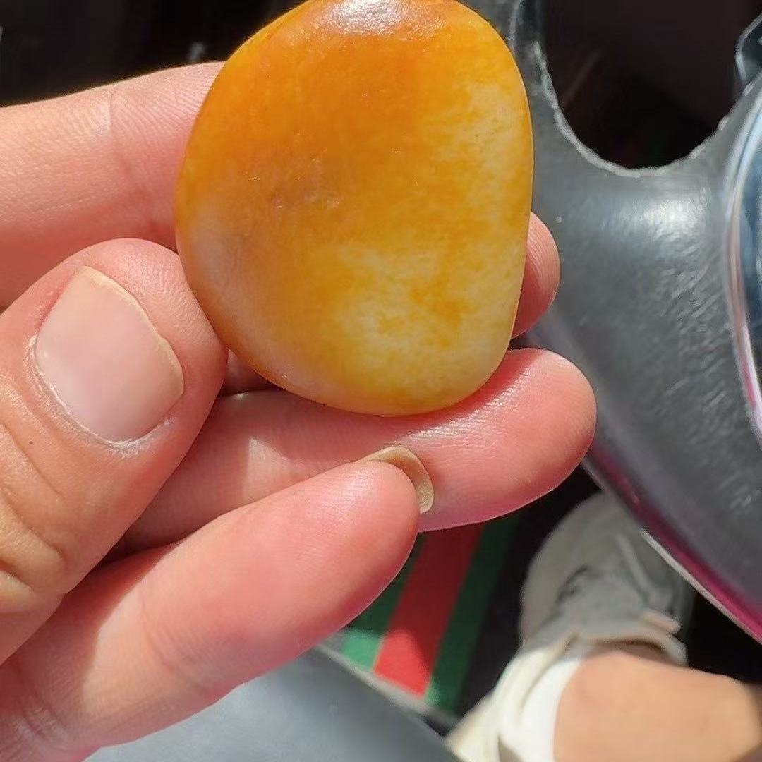 正宗真皮羊脂白玉籽料金包银