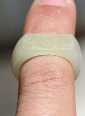 戒指玉石指环和田玉籽料白玉