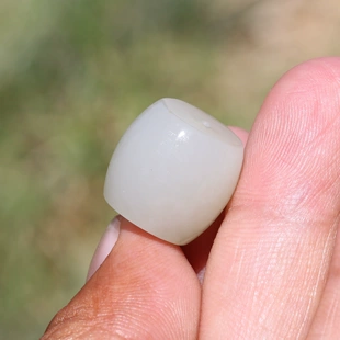 正宗新疆和田玉籽料白玉老型珠桶珠手串配珠15mm真皮无修精品手链