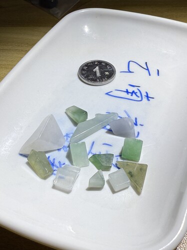 C1360多彩料一份天然缅甸翡翠边角料保真保A假一罚三