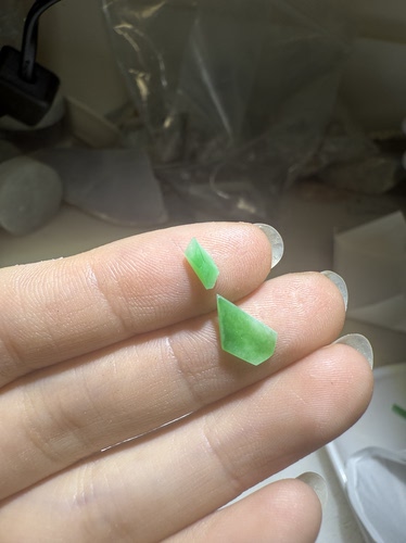 D127阳绿天然缅甸翡翠A货保真保A假一罚三详情有尺寸
