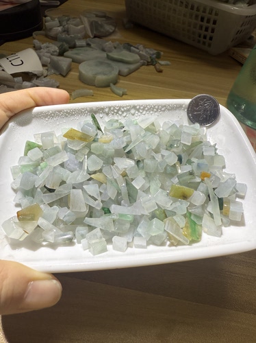 C192小冰冰376颗天然缅甸翡翠边角料保真保A假一罚三