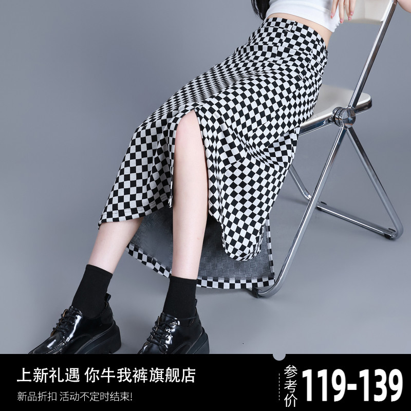 黑白棋盘格半身裙2023新款爆款裙子长裙格子裙秋冬a字半裙小个子