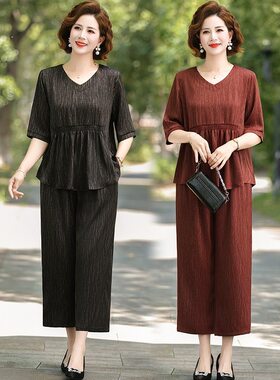 时尚年轻妈妈装夏天上衣服女洋气夏装一套短袖t恤中老年减龄套装