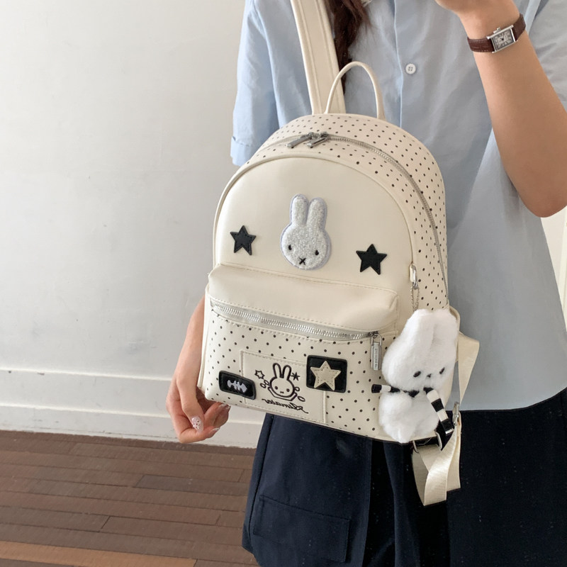 卡通少女大容量双肩包2026新款通勤百搭后背包学院风学生上课书包