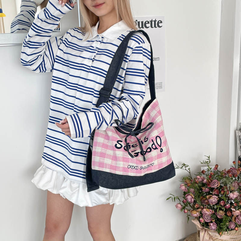 韩系休闲字母双面背托特包女大容量牛仔布拼接格子通勤单肩斜挎包,箱包皮具/热销女包/男包,时尚帆布包,淘宝优惠券,粉丝福利购,淘宝优惠卷