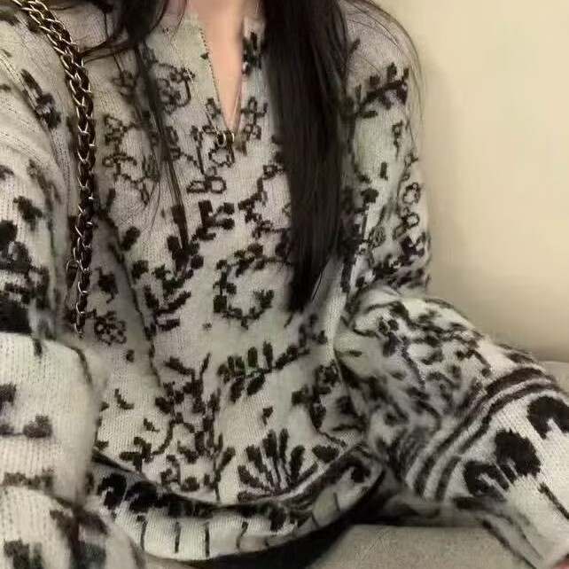 V领提花拉绒套头毛衣针织衫