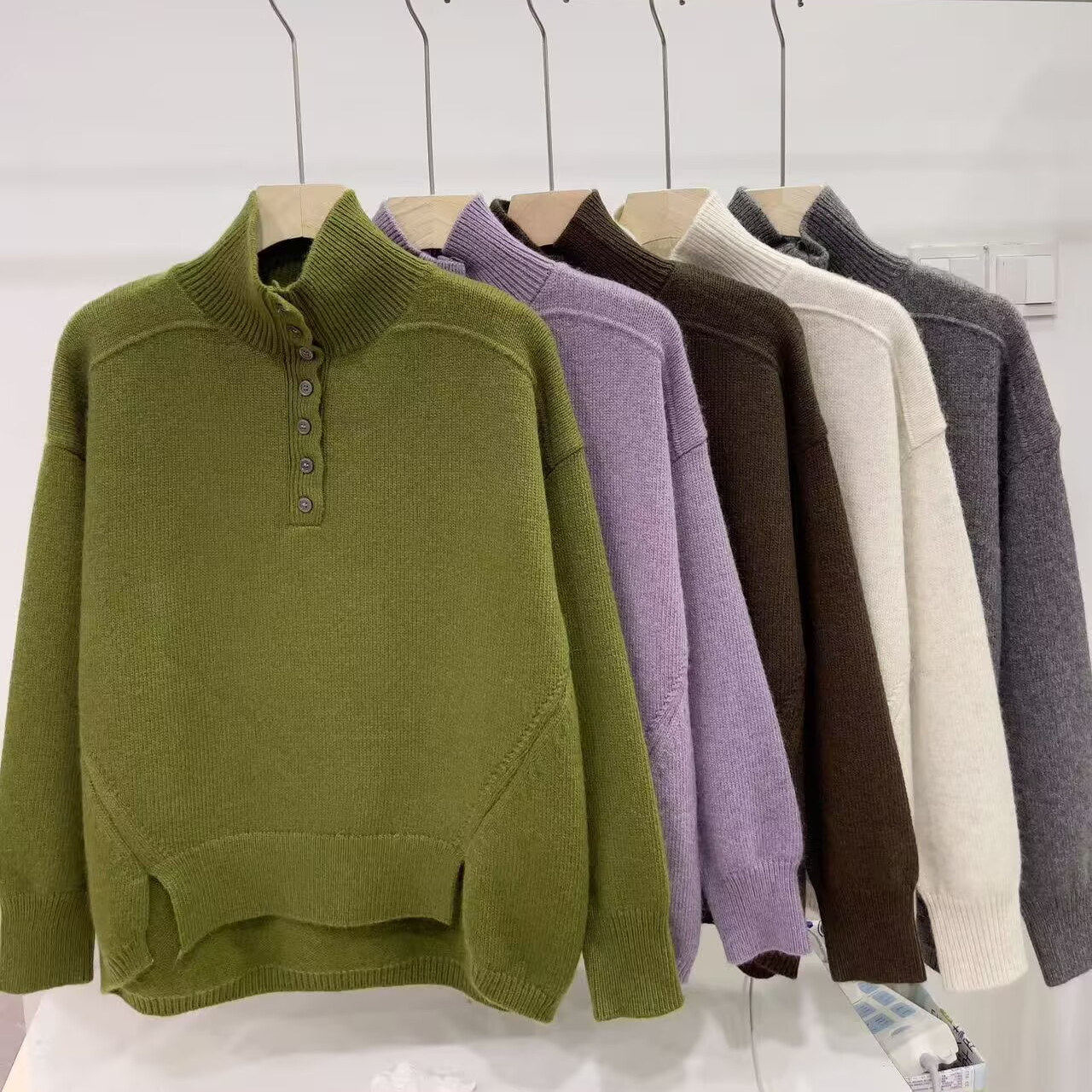 高领纽扣不规则针织衫毛衣