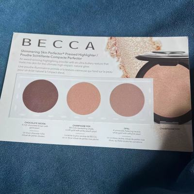 美国Becca 水润光感24小时粉底液 高光 修容 试色卡小样
