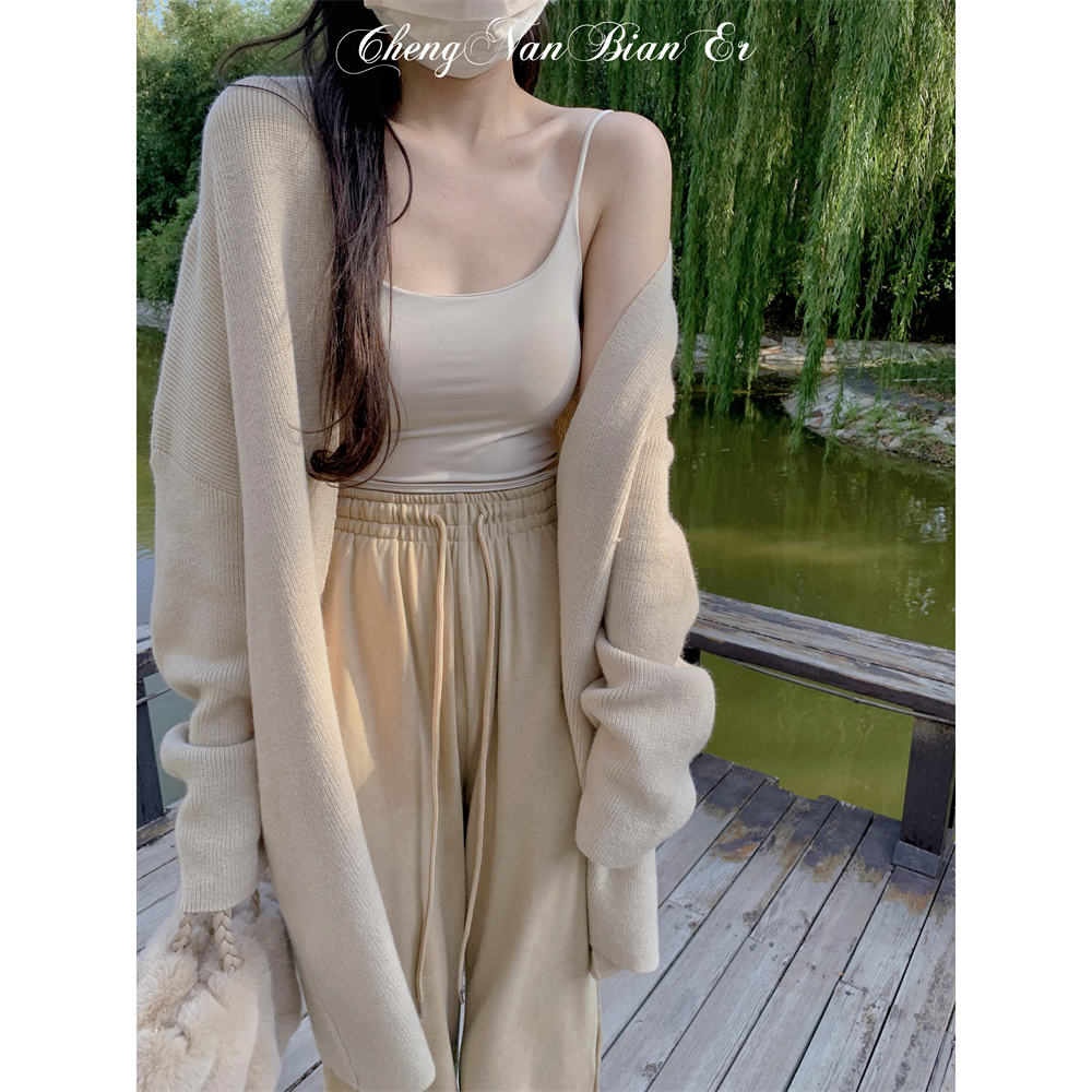 城南边儿含有胸垫吊带