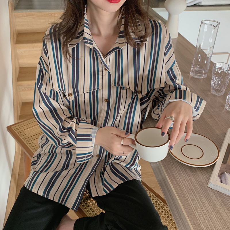 Real shot Vintage Hong Kong Style striped shirt women's design sense niche top long sleeve Korean versatile shirt