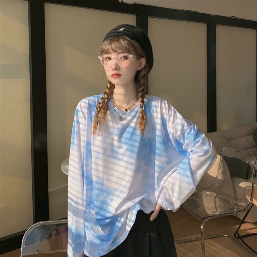 Real photo 2021 new classic personalized heavy industry blue sky and white clouds tie dyed long sleeve T-shirt women's summer