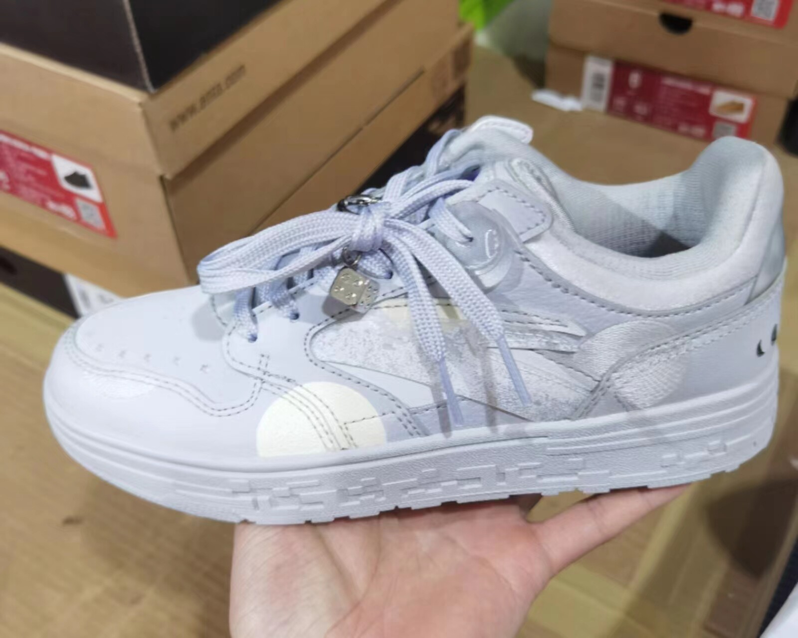 安踏 王一博 街顽女鞋2023春季新款休闲鞋子厚底运动鞋122248066s