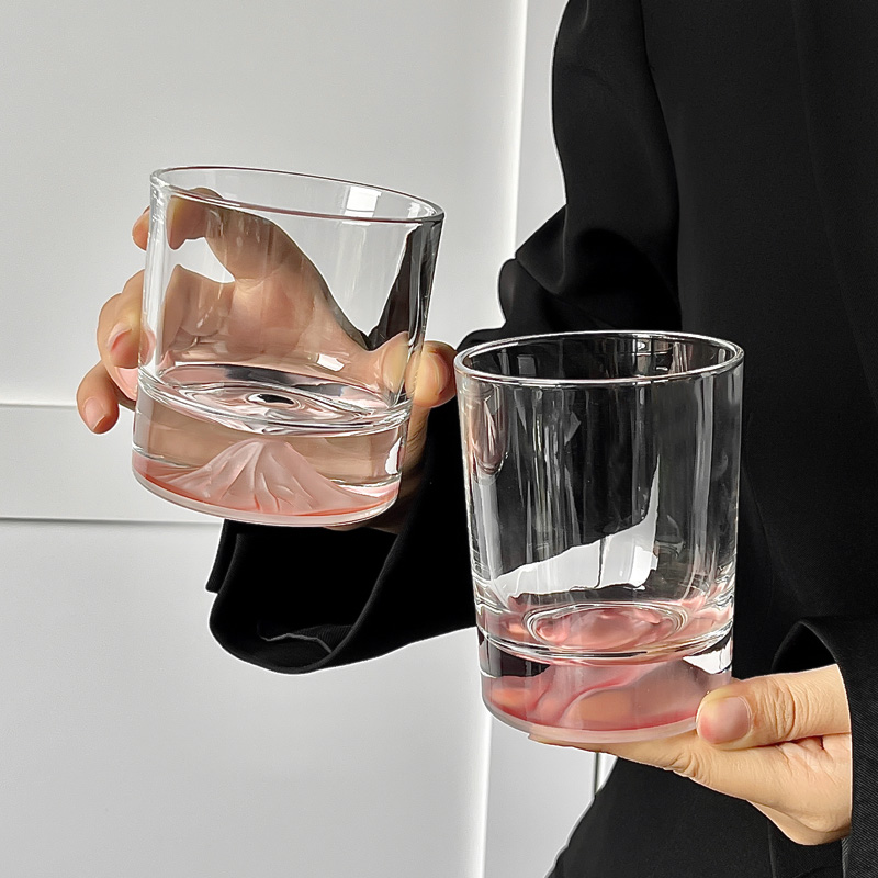 小众设计感粉色观山杯雪山玻璃杯