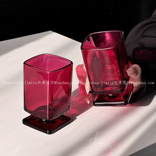 复红高级感玫红色玻璃杯小众设计咖啡杯牛奶果汁杯创意方形杯子