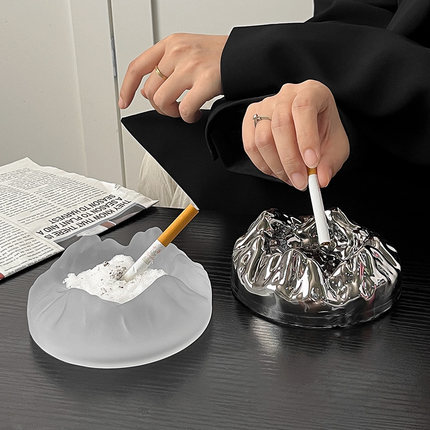 北欧风轻奢烟灰缸家用客厅办公室创意磨砂冰山摆件潮流装饰雪茄缸