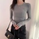 上衣 长袖 2026春秋冬洋气辣妹掐腰T恤女正肩磨毛加薄绒打底衫 修身