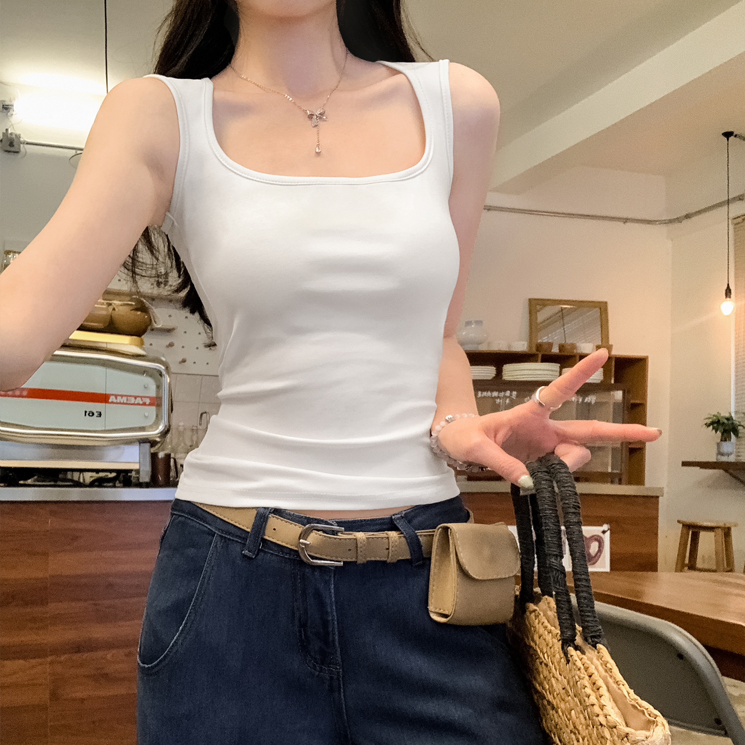 带胸垫遮副乳方领吊带背心女夏季2025新款外穿高级感无袖百搭上衣