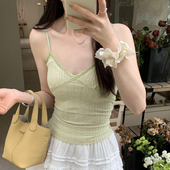 辣妹紫色显瘦吊带背心女夏季 上衣 短款 2025新款 防走光V领性感修身