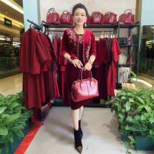 喜婆婆金丝绒婚宴两件套中长款连衣裙长袖小个子妈妈结婚礼服套装