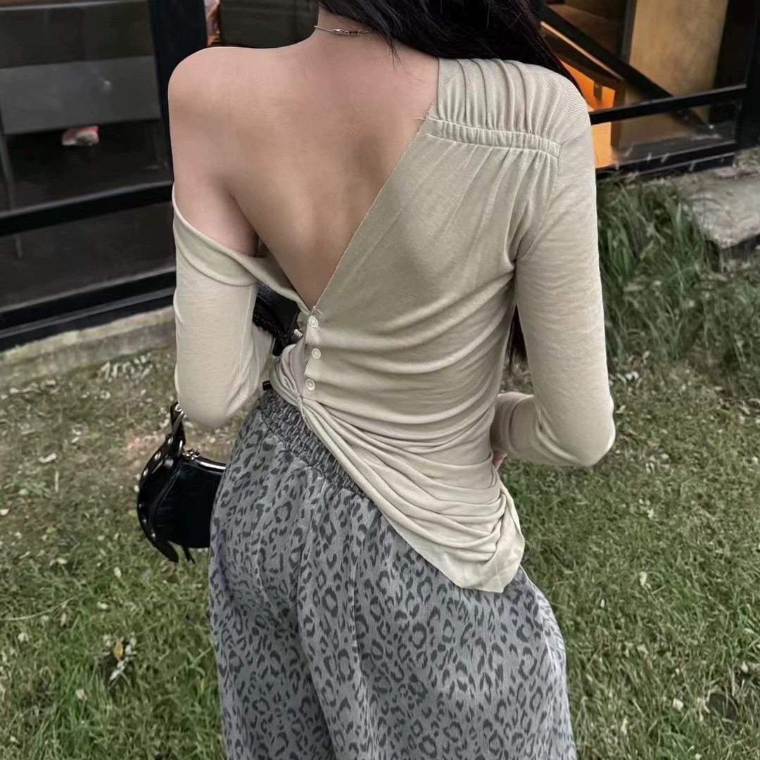 小众不对称设计露背镂空扭结长袖罩衫纯色休闲斜肩一字领T恤小衫,女装/女士精品,T恤,淘宝优惠券,粉丝福利购,淘宝优惠卷