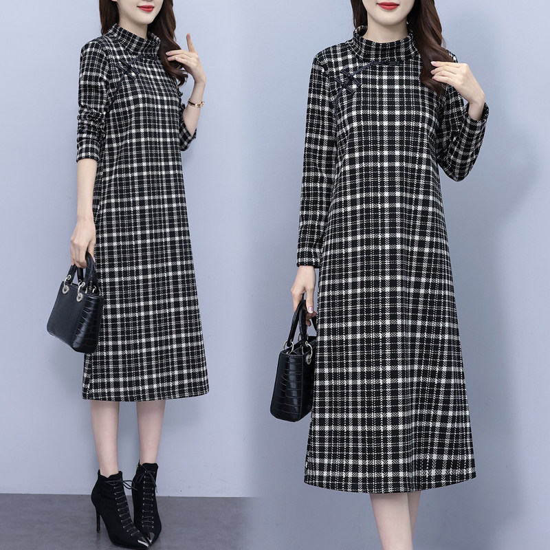 改良旗袍2023年新款黑白色格子连衣裙女秋冬季加绒加厚针织打底裙