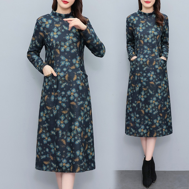 妈妈显瘦羊绒长袖大码气质连衣裙