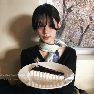 韩系欧尼灰蓝色水墨画丝巾2026春季新款高级感领巾独特设计感围巾