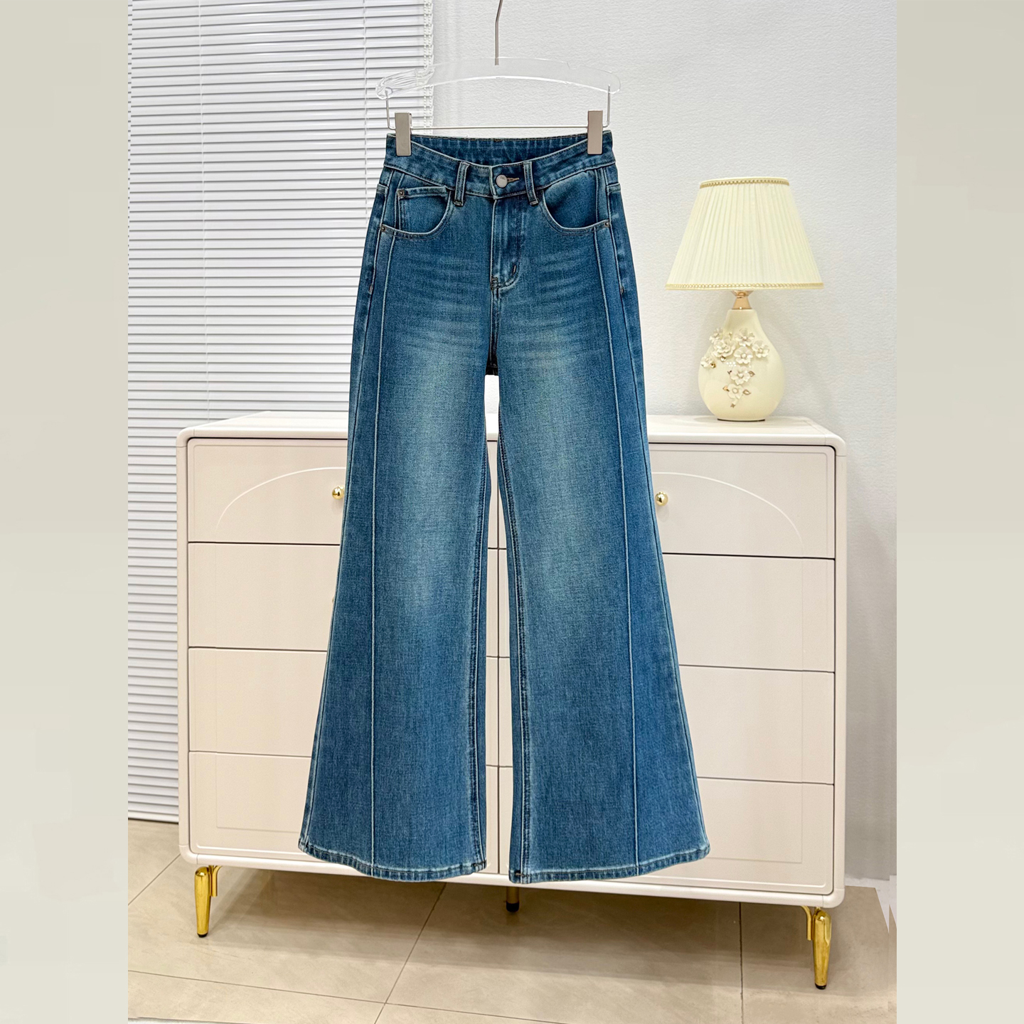 高级优雅显瘦微喇牛仔裤女喇叭裤