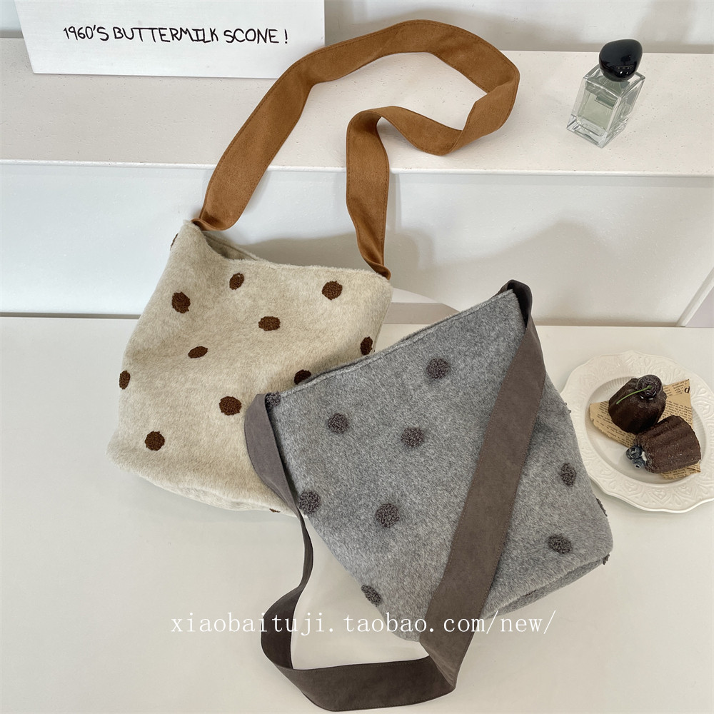 小白兔几秋冬毛呢波点单肩逛街手提水桶包整理收纳包大容量斜挎包,箱包皮具/热销女包/男包,水桶包,淘宝优惠券,粉丝福利购,淘宝优惠卷