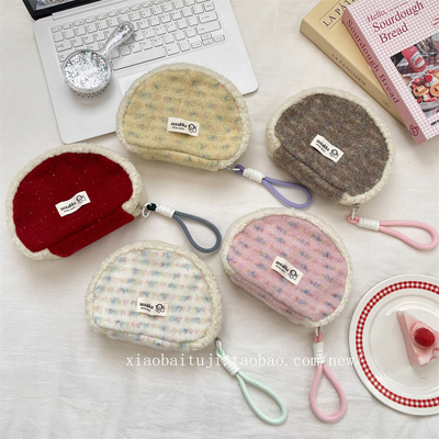 小白兔几毛绒拼接贝壳包女化妆品手拿包外出旅行化妆包可爱手拎包